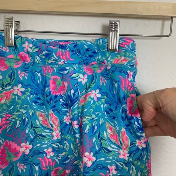 Tommy Bahama Active Floral Skort Little Girl’s 4T Blue Tropical Stretch - Picture 6 of 9